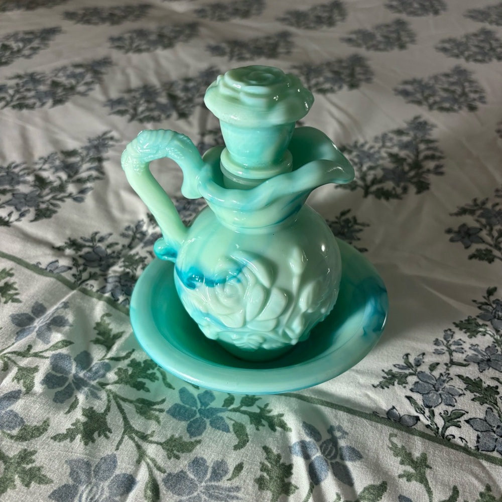 Vintage Avon 1986 Bath Oil Pitcher & Bowl